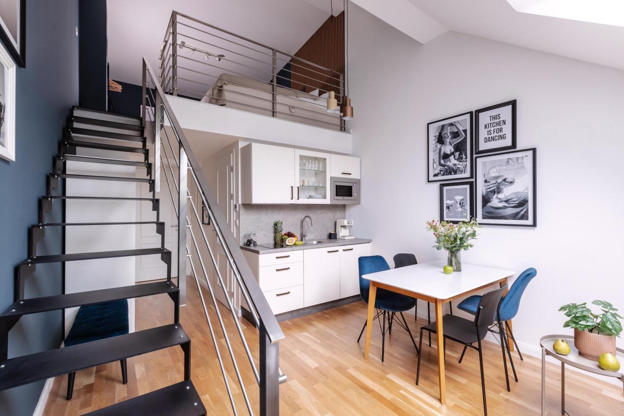 Turnkey I Charles Square Apartments Praha Bagian luar foto